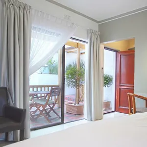 https://bayview-studio.hotels-capetown.com